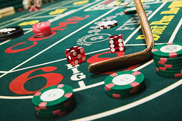 Playtech live dealer table interface on domtoto slot mobile app